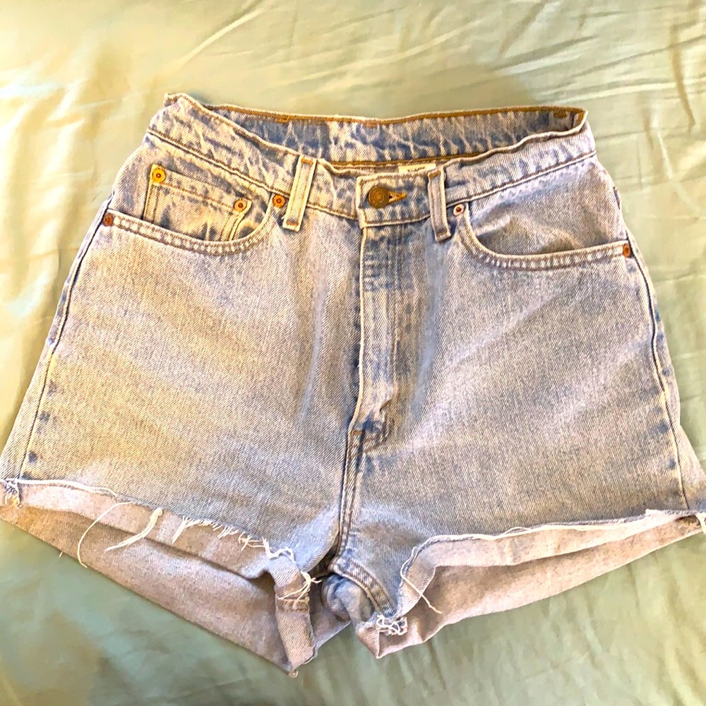 Levi’s vintage 512 cutoff high rise shorts size 10
